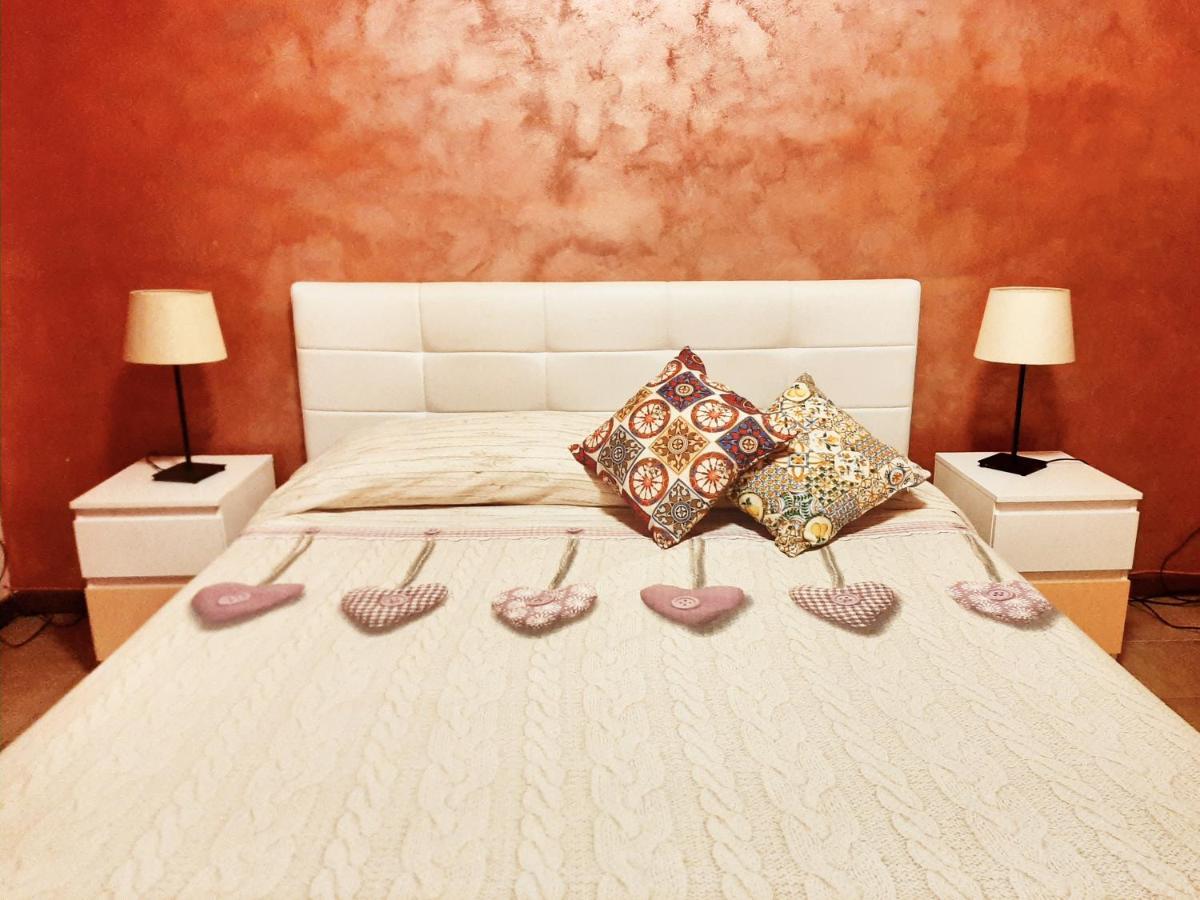 Bed and Breakfast San Nicolo House Aci Catena Exterior foto