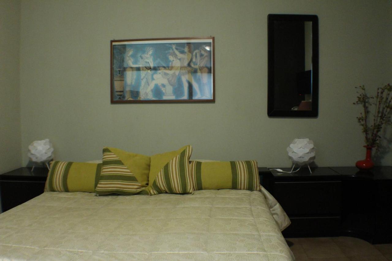 Bed and Breakfast San Nicolo House Aci Catena Exterior foto