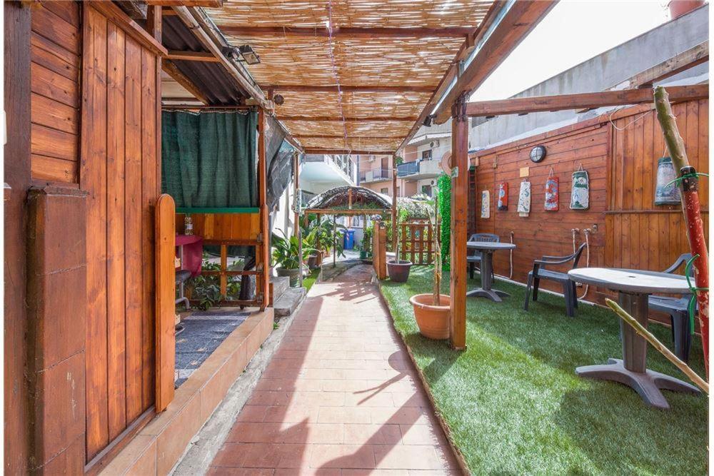 Bed and Breakfast San Nicolo House Aci Catena Exterior foto